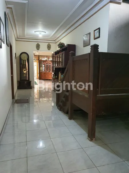 image RUMAH CANTIK DIJUAL DI PINGGIR JALAN RAYA AWS (5)