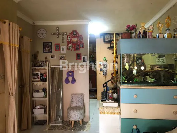 image RUMAH 1.5 LANTAI DEKAT PUSAT KOTA BATAM DI PURI LEGENDA (4)