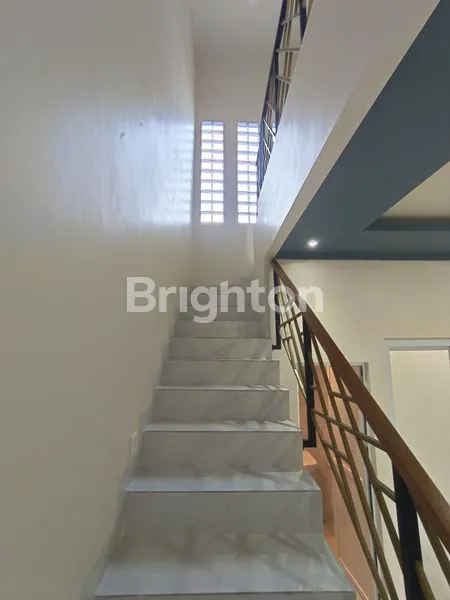 image DIJUAL RUMAH BARU 2 LANTAI HARGA CANTIK (5)