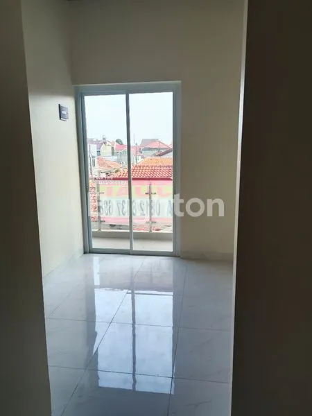 image DIJUAL RUMAH BARU 2 LANTAI HARGA CANTIK (4)