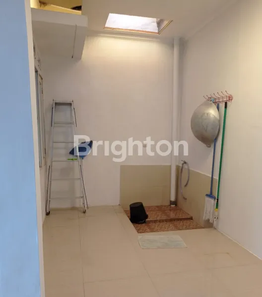 image RUMAH DI PURI SURYA JAYA VALENCIA RESIDANCE GEDANGAN SIDOARJO (5)