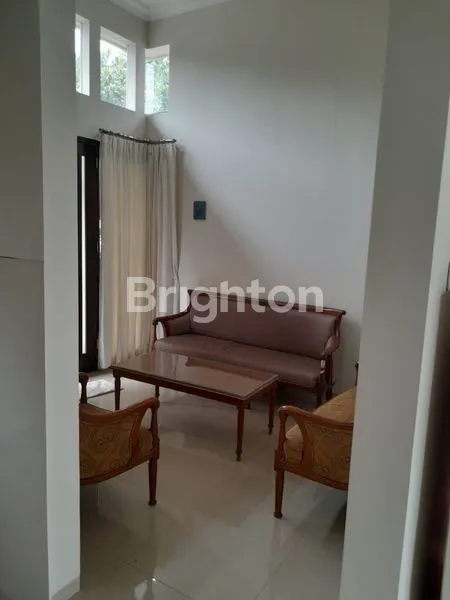 image RUMAH CANTIK TERAWAT DI VILLA PUNCAK TIDAR KOTA MALANG (3)