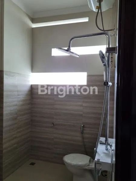 image RUMAH CANTIK TERAWAT DI VILLA PUNCAK TIDAR KOTA MALANG (4)