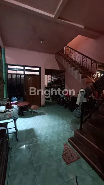 image RUMAH DAN TOKO DI PANGLIMA SUDIRMAN, MADIUN (4)