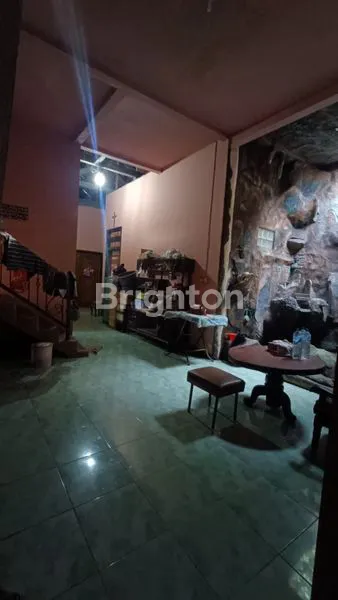 image RUMAH DAN TOKO DI PANGLIMA SUDIRMAN, MADIUN (3)