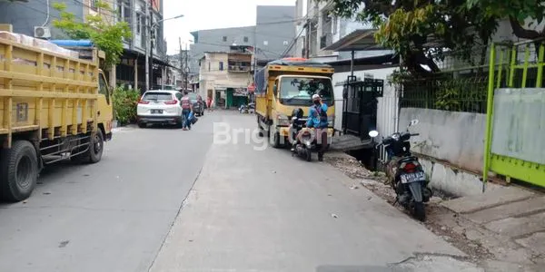 image RUMAH TUA DI JELAMBAR JAKARTA BARAT (1)