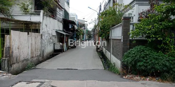 image RUMAH TUA DI JELAMBAR JAKARTA BARAT (3)