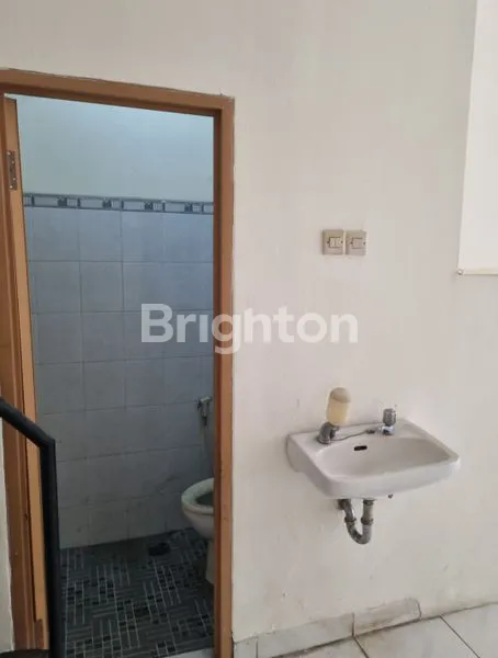 image RUKO 2 LANTAI DI JAKARTA TIMUR (6)