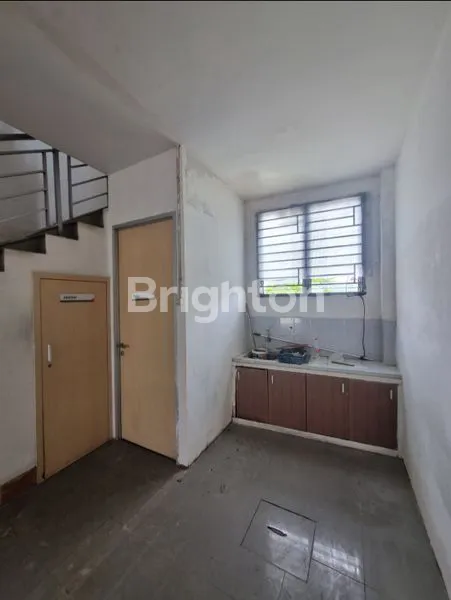 image RUKO 2 LANTAI DI JAKARTA TIMUR (8)