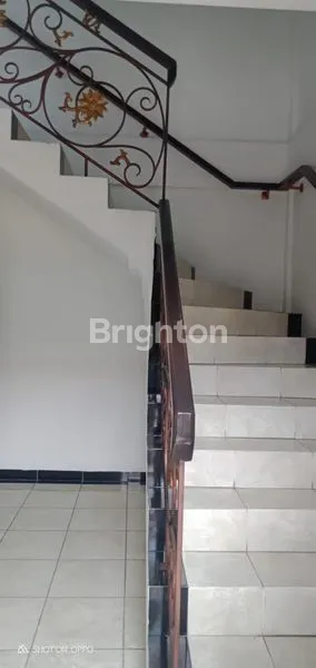 image RUMAH MEWAH 2 LANTAI GUNUNG SOPUTAN (6)