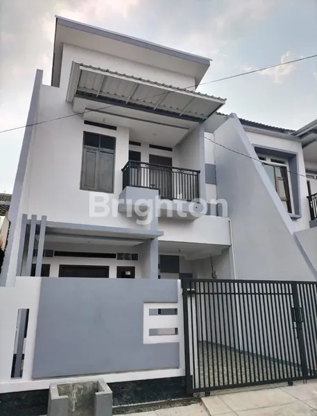 image RUMAH MINIMALIS RAPIH SUDAH RENOVASI DI BJI MEKARSARI BEKASI (1)