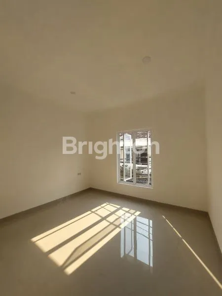 image RUMAH MINIMALIS 3 LANTAI TANJUNG DUREN JAKARTA BARAT (4)