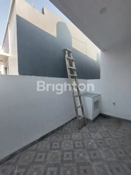 image RUMAH MINIMALIS 3 LANTAI TANJUNG DUREN JAKARTA BARAT (7)