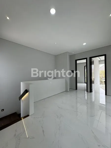 image BRAND NEW MODERN MINIMALIS DI CITRALAND UTAMA! LOKASI TERDEPAN DEKAT GWALK, SUPERINDO, DAN LAIN LAIN (6)