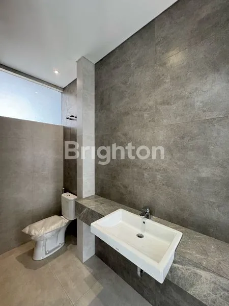 image BRAND NEW MODERN MINIMALIS DI CITRALAND UTAMA! LOKASI TERDEPAN DEKAT GWALK, SUPERINDO, DAN LAIN LAIN (7)