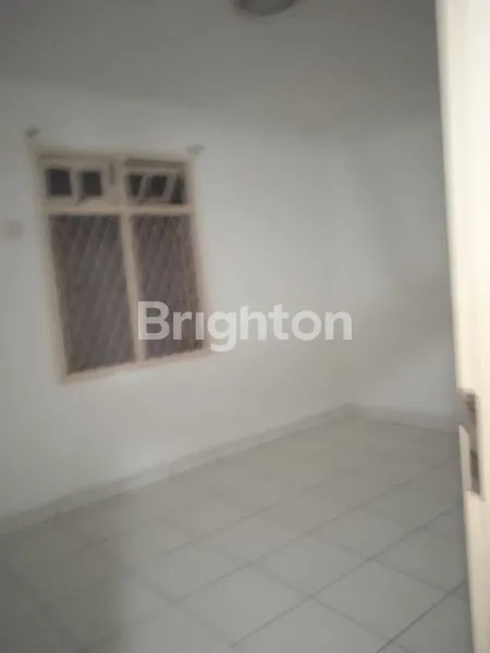 image TURUN HARGA HUNIAN APIK BARU RENOVASI 2,5 LANTAI DI KARET SETIABUDI (8)