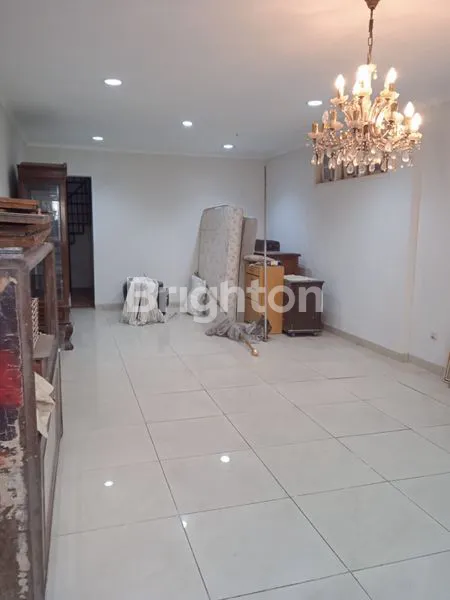 image TURUN HARGA HUNIAN APIK BARU RENOVASI 2,5 LANTAI DI KARET SETIABUDI (6)