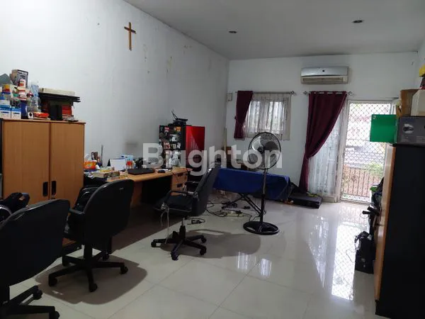 image RUMAH 2 LANTAI JAKARTA UTARA (3)