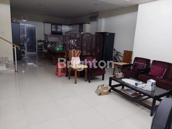 image RUMAH 2 LANTAI JAKARTA UTARA (2)