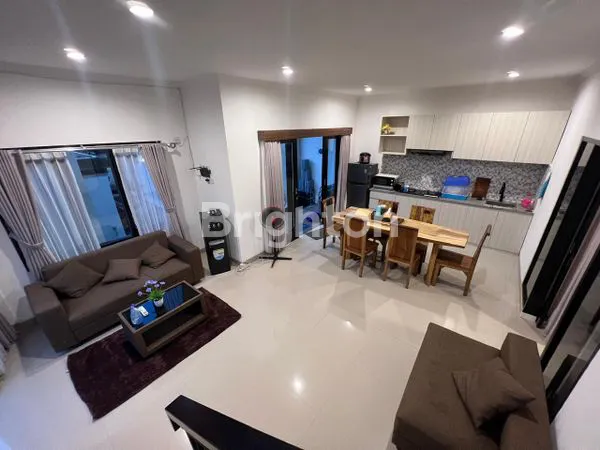 image RUMAH MODERN MINIMALIS 3BR DENGAN POOL DI UMALAS (2)