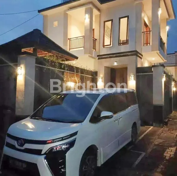 image RUMAH MODERN MINIMALIS 3BR DENGAN POOL DI UMALAS (1)