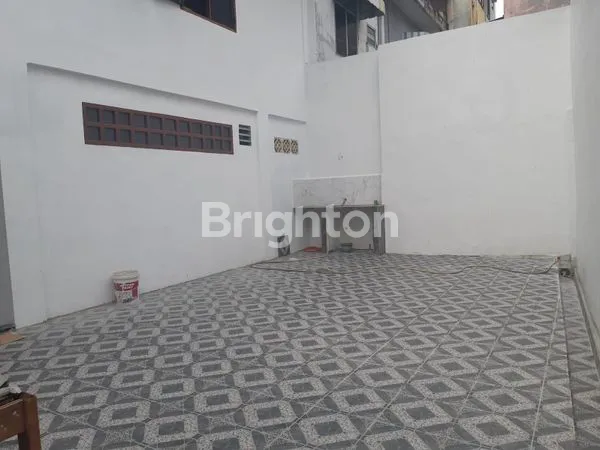 image RUMAH INTI KOTA. JL. SIKAMBING. DAERAH SEKIP & ADAM MALIK. LEBAR 10 METER. COCOK UNTUK BUKA CAFR (3)