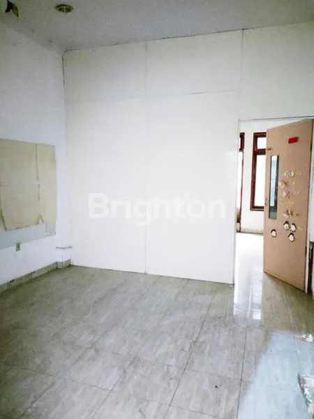 image JUAL/SEWA. RUKO GANDENG INTI KOTA. JL. AMIR HAMZAH. BISA TRANSAKSI GANDENG / 1 RUKO (5)