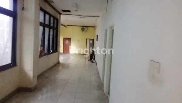 image RUKO DISEWAKAN  BAGIAN LANTAI 2 NYA. LOKASI RAYA JEMURSARI  (3)