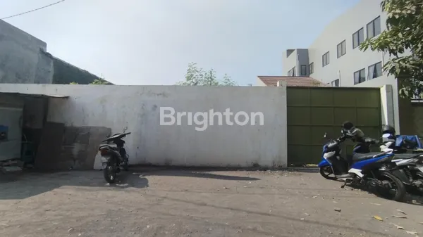 image TANAH / LAHAN KLAMPIS COCOK BANGUN GUDANG / KANTOR JALAN KEMBAR DALAM KOMPLEKS DEKAT RAYA MERR, NGINDEN, MANYAR, DHARMAHUSADA, TENGAH KOTA (1)
