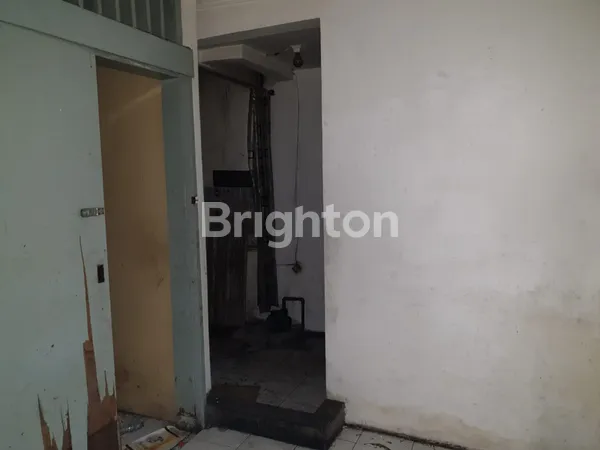 image DISEWAKAN RUKO 2 LANTAI DI RAYA MULYOSARI  (4)