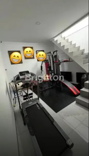 image RUMAH RAPI DAN SIAP HUNI 3 LANTAI (5)