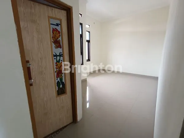 image RUMAH MINIMALIS RAPIH SUDAH RENOVASI DI BJI MEKARSARI BEKASI (7)