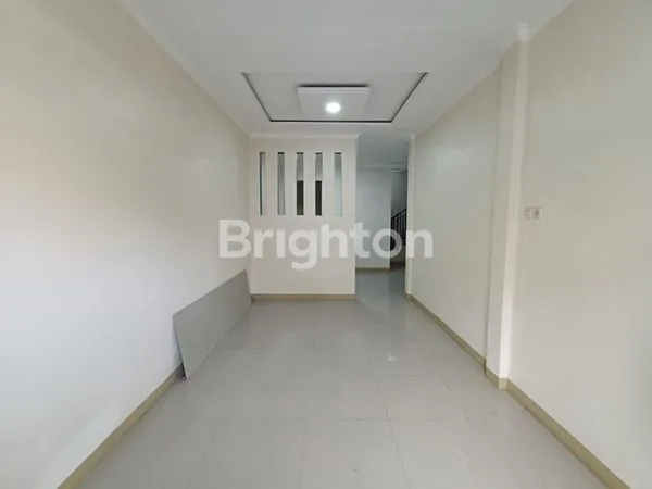 image RUMAH MINIMALIS RAPIH SUDAH RENOVASI DI BJI MEKARSARI BEKASI (4)