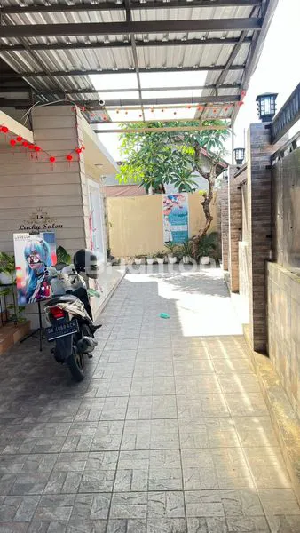 image RUMAH MODERN 2 LANTAI EX USAHA SALON (2)