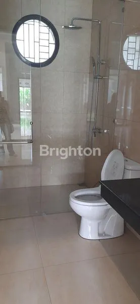 image RUMAH MEWAH HOOK DI KOTA BARU PARAHYANGAN (4)