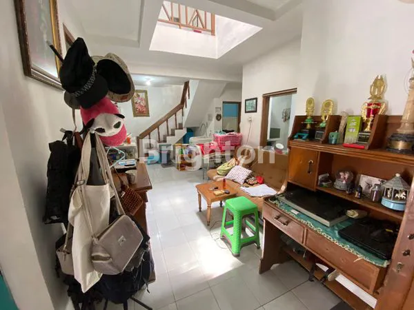 image RUMAH 2 LANTAI DI SAWOJAJAR MALANG (2)