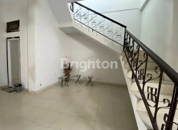 image RUMAH RENON DENPASAR BALI DEKAT PANJER SANUR SESETAN KUTA  BALI (8)