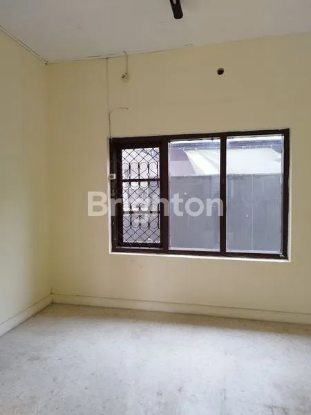 image RUMAH LUAS JALAN UTAMA KOTA KEDIRI (3)