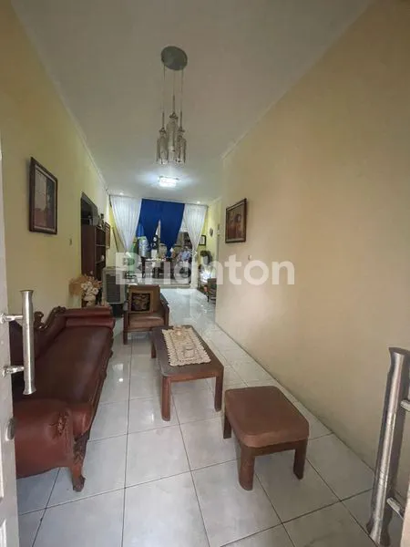 image MURAH !!! RUMAH SENIMAN 2 LANTAI, SUKMAJAYA (1)