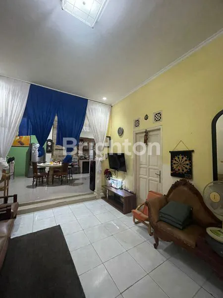 image MURAH !!! RUMAH SENIMAN 2 LANTAI, SUKMAJAYA (2)