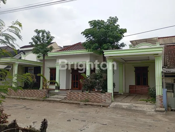 image RUMAH BESAR SIAP HUNI (1)