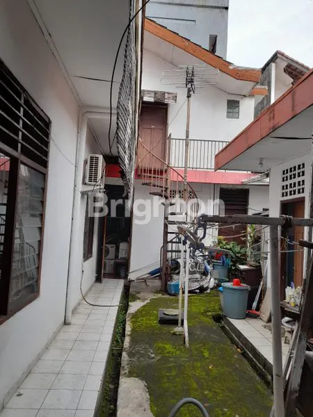 image RUMAH TUA  LUAS DI RAWAMANGUN BISA UNTUK USAHA (6)