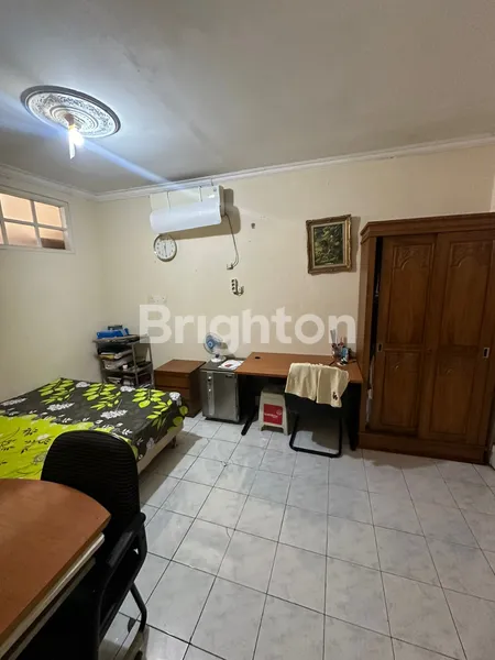 image RUMAH 2 LANTAI SIAP HUNI DI TEBET, JAKARTA SELATAN (J-RMH-001)  (4)