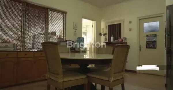 image RUMAH ASRI DI MENTENG JAKARTA PUSAT (5)