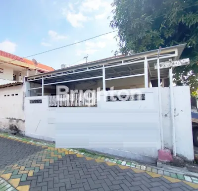 image SUPER MURAH RUMAH LAMA HOEK JL. ASEMBAGUS SURABAYA (2)