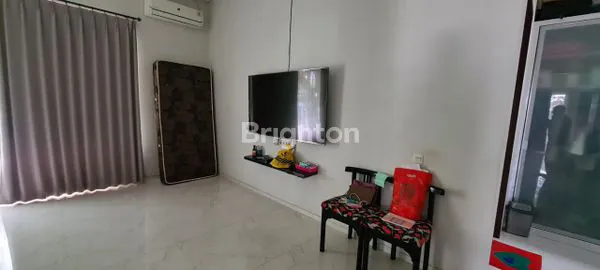 image RUMAH HOOK & MEWAH DI DARMO PERMAI TIMUR (5)