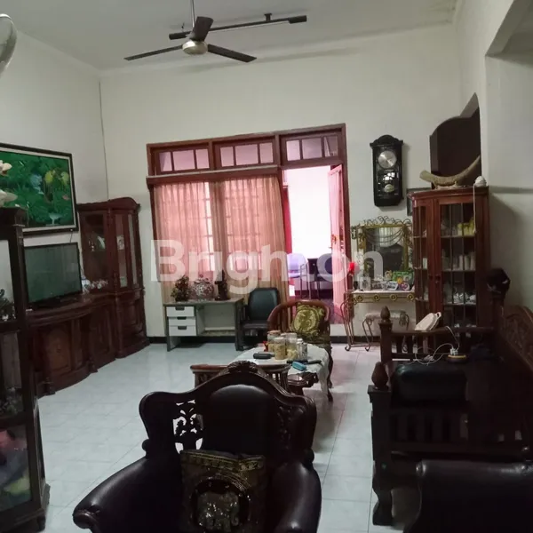 image RUMAH HOOK RUNGKUT MAPAN TENGAH SELANGKAH KE RAYA MERR, GUNUNG ANYAR (3)