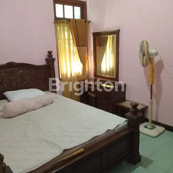 image RUMAH HOOK RUNGKUT MAPAN TENGAH SELANGKAH KE RAYA MERR, GUNUNG ANYAR (5)