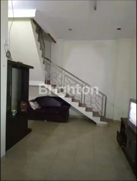 image TURUN HARGA!!! RUMAH 2 LANTAI HARGA MURAH PLAMONGAN INDAH SIAP HUNI (2)