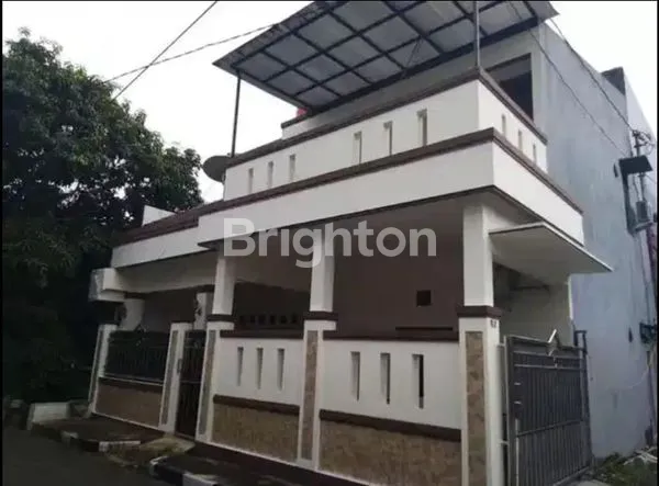 image TURUN HARGA!!! RUMAH 2 LANTAI HARGA MURAH PLAMONGAN INDAH SIAP HUNI (1)